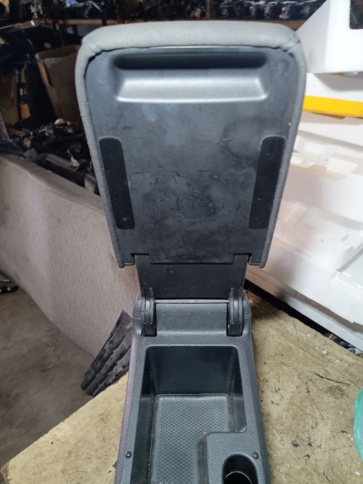 Podłokietnik z regulacją VW Golf VI V oryginał