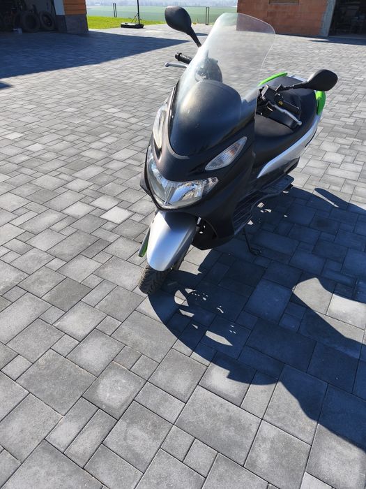 Suzuki burgman 125