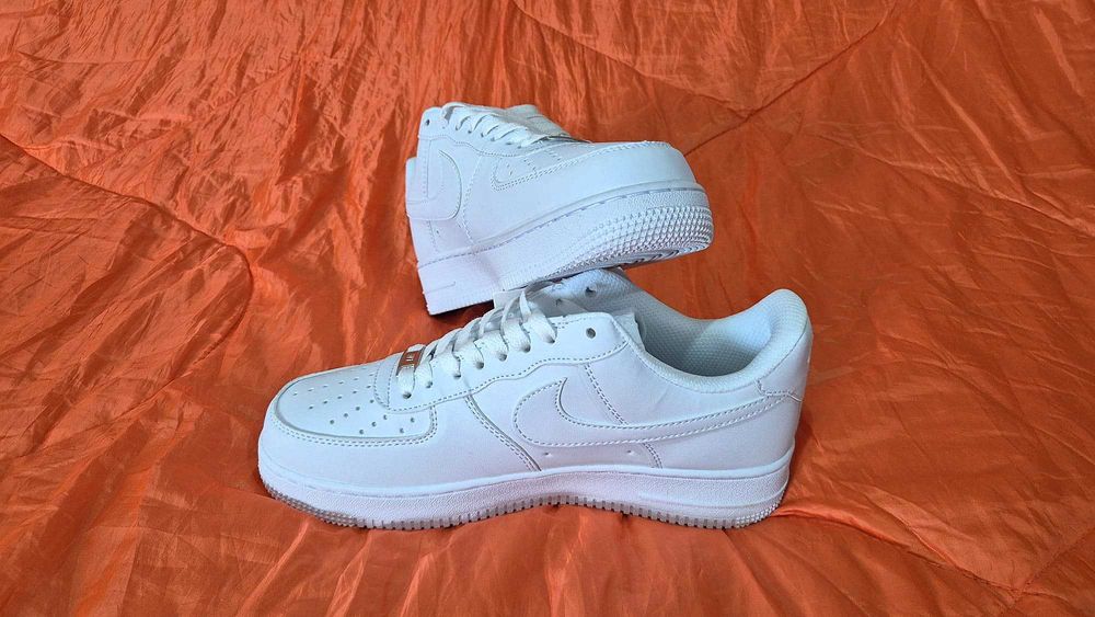 Ténis Nike Air Force One – branco – 42