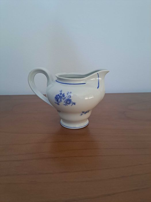 Conjunto de Chá em Porcelana Portuguesa – Vintage