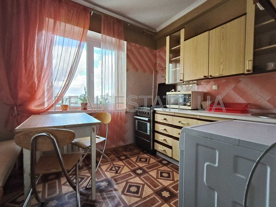 Оренда квартири на Русанівці, поруч з каналом, вул. Ентузіастів № 7/3