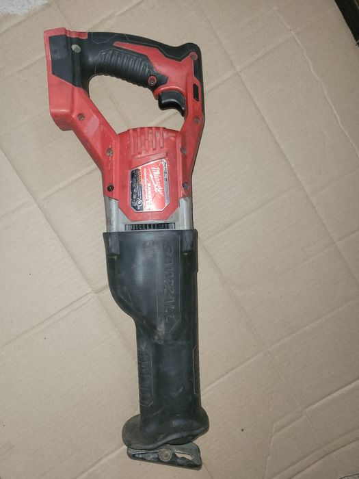 Акумуляторна сабельна шабельна пила Milwaukee M18 BSX-0 (2621-20)