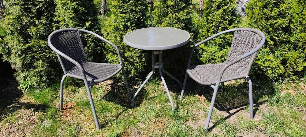 Meble ogrodowe na działkę do ogrodu na balkon