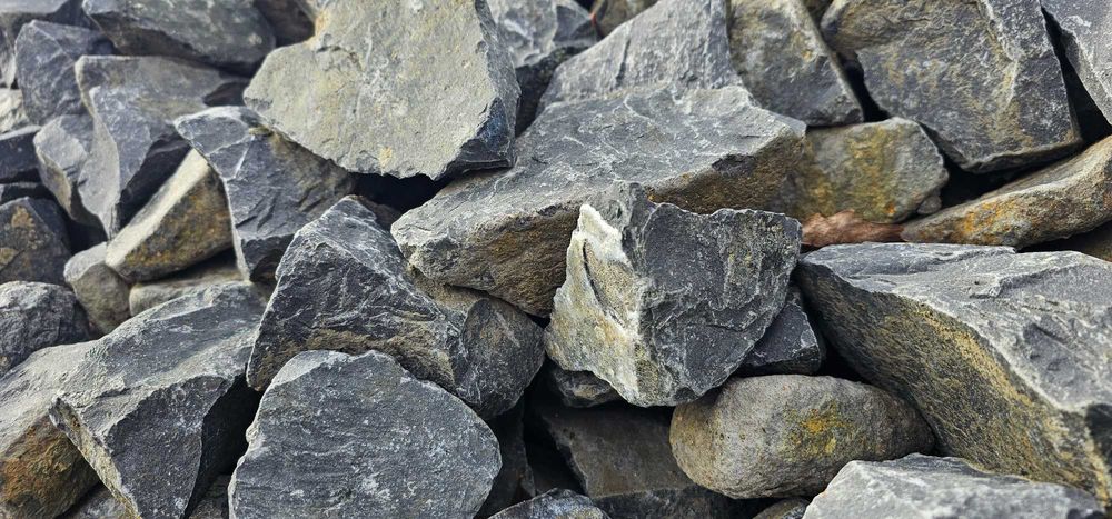 Kora kamienna gnejs do gabionów kamień ogrodowy grys kostka gabion