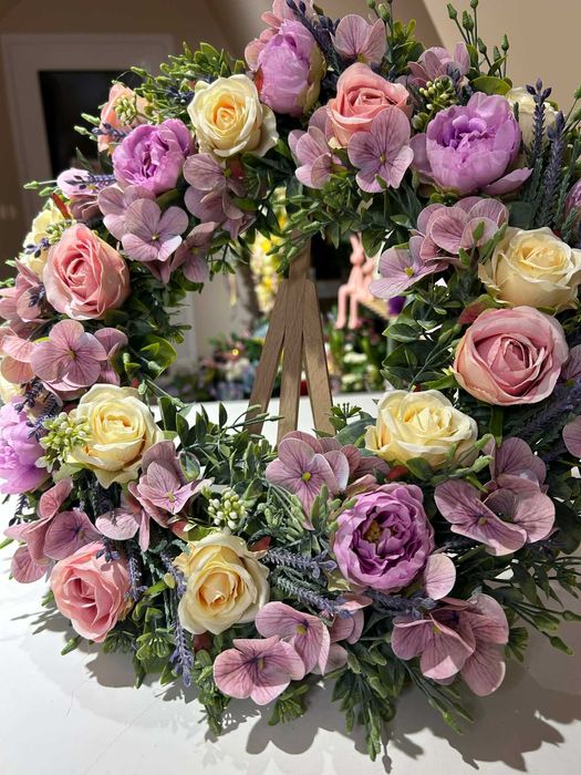 Wianek wielkanocny, wiosenny, kwiatowy