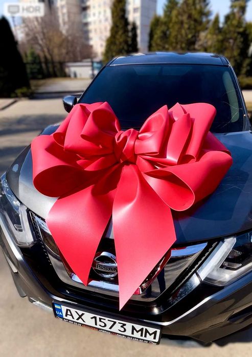 Бант на машину для подарочного авто