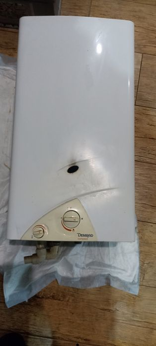 Газова колонка Demrad