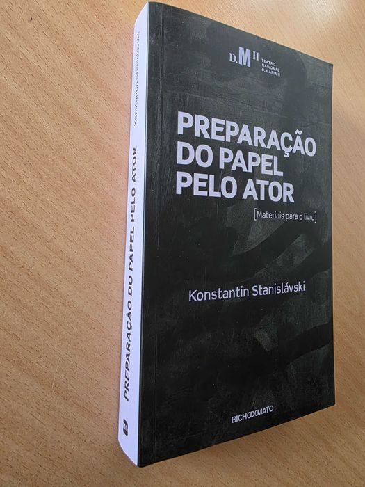 Livro "Preparação do Papel pelo Ator" de Konstantin Stanislávski