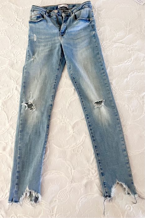 Zara , 152 cm , jeansy , przetarcia , 11 / 12 lat