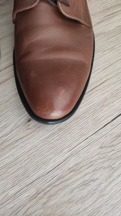 Męskie brązowe pantofle