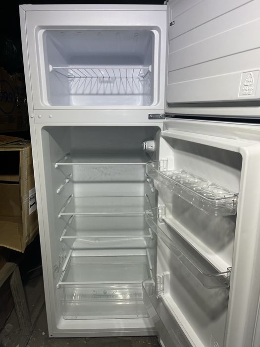 Продам холодильник Midea