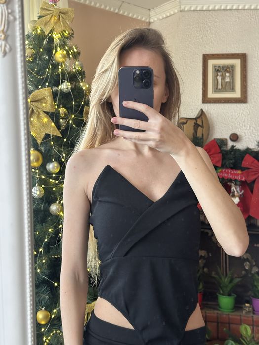 Боді з голими плечима новий