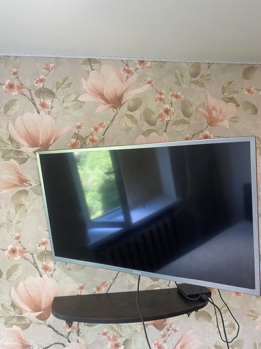 Телевізор KIVI 32” у хорошому стані