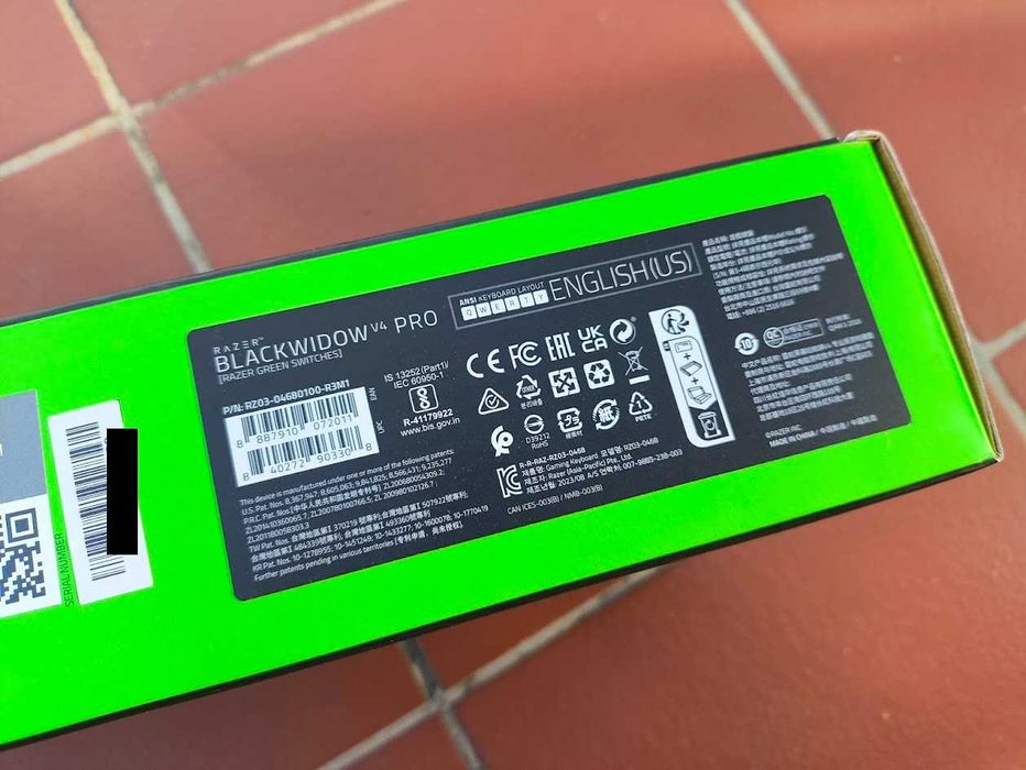 Klawiatura gamingowa Razer BlackWidow V4 Pro Green Switch - Nowa