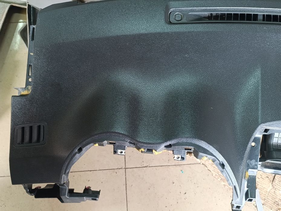Продам панель Toyota Corolla 2012