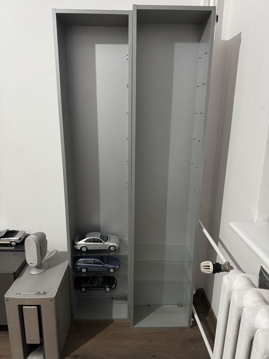 Szafki na modele aut/ figurki