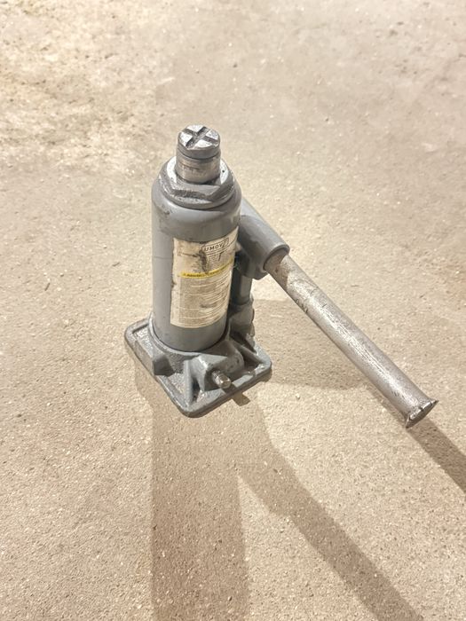 Macaco de carro elevatório