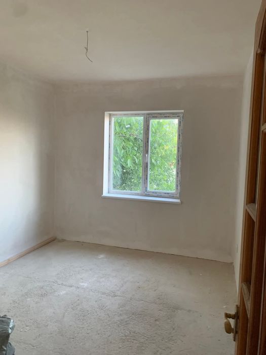 Нерубайское капитальный новый  дом под чистовую отделку в отличном мес