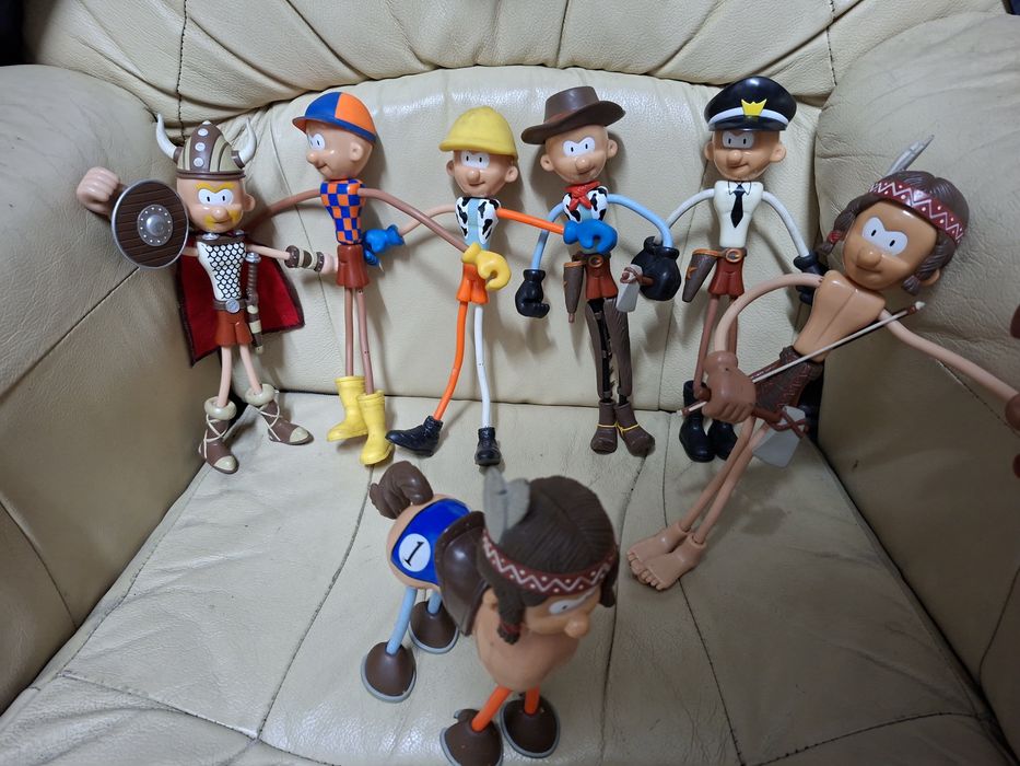 Boneco "Jonhy" de montar