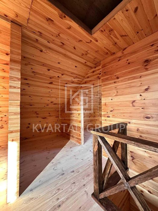 Продам Теплий будинок 128м2 з новим Ремонтом в предмісті Києва