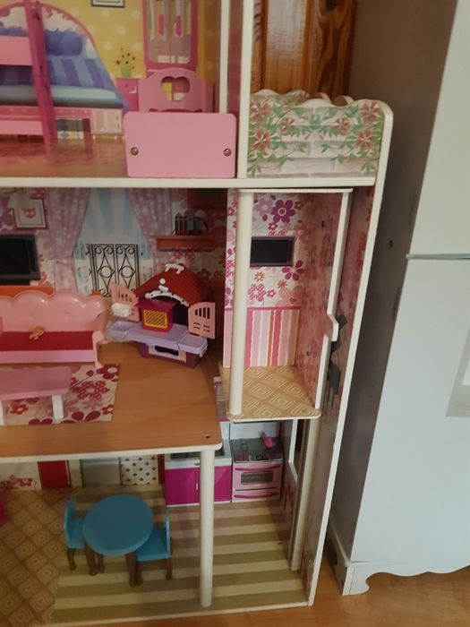 Sprzedam  domek dla lalek