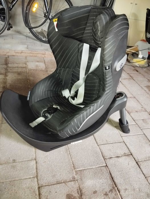 Fotelik ISOFIX obrotowy GB vaya i-size plus