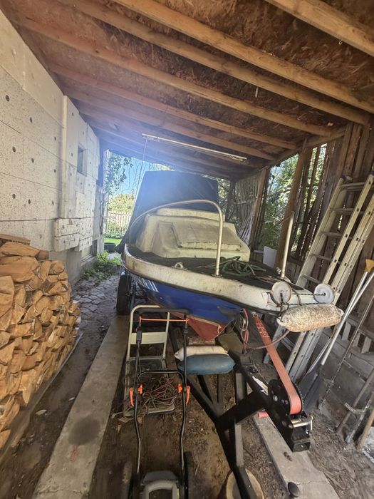 Łódź motorowo sportowa przyczepa silnik