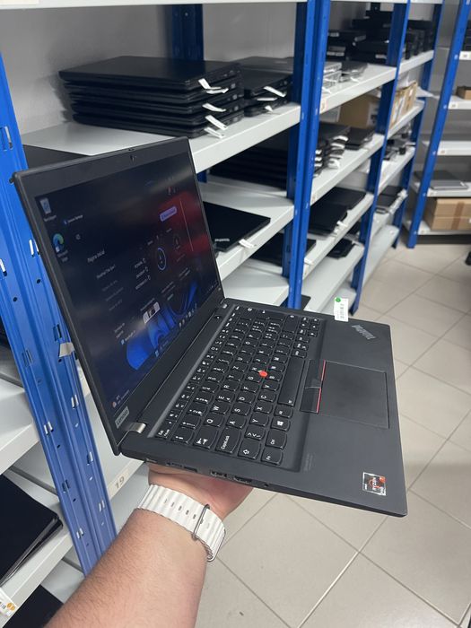 Lenovo ThinkPad T14s G1 Ryzen 7 Pro-4750U 14'' FHD 16GB Ram 512GB SSD