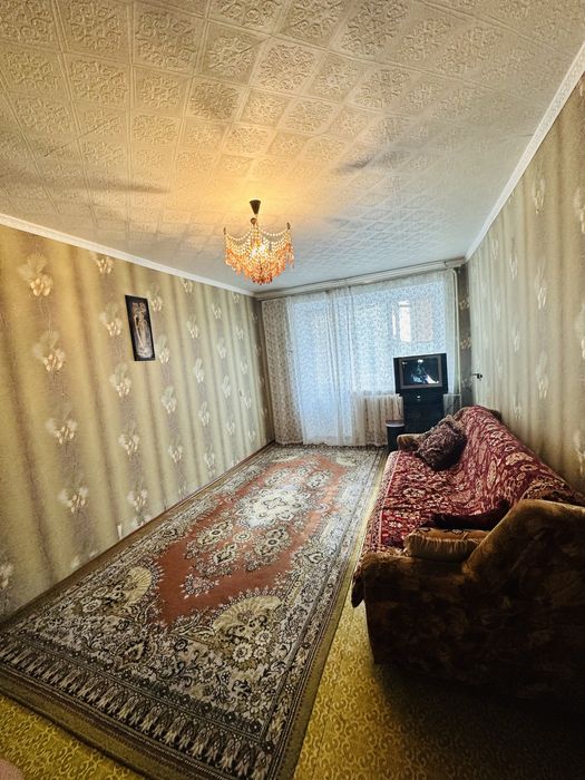 3-х кімнатна квартира по вулиці Станіслава Прошенка
