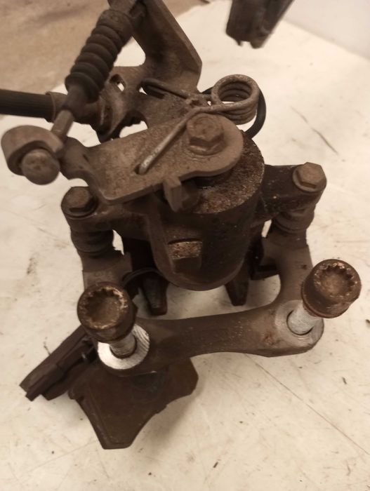 Pinças de Travão Traseiras Scirocco Discos 253mm Originais