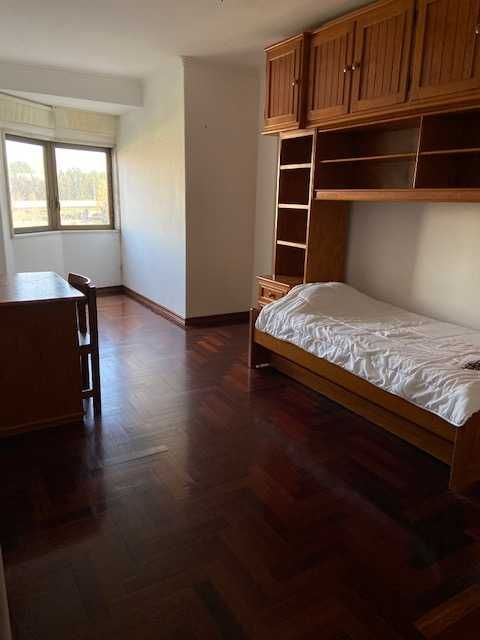 quarto para estudante ou jovem trabalhador em sao domingos de benfica