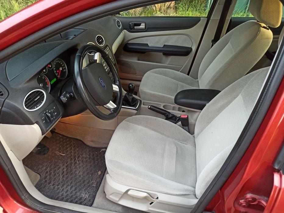 Ford Focus 1.6 + Gaz * Klimatyzacja * Tylko 133.000 Km  * Hak