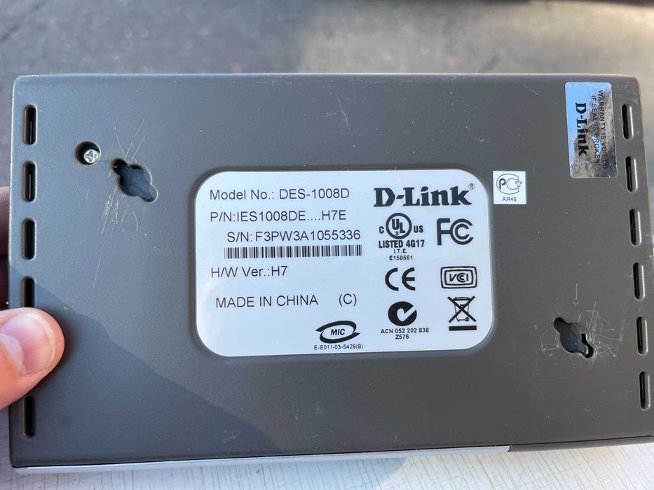 Комутатор некерований D-Link DES-1008D