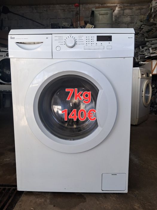 Várias máquinas de lavar roupa