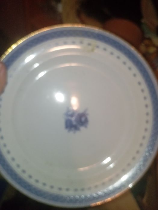 Lote de pratos va e Sacavém e um sem marca