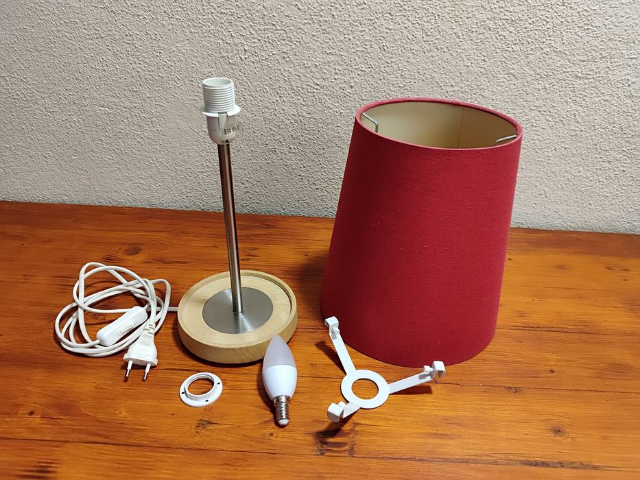 Candeeiro de mesa de cabeceira smi novo