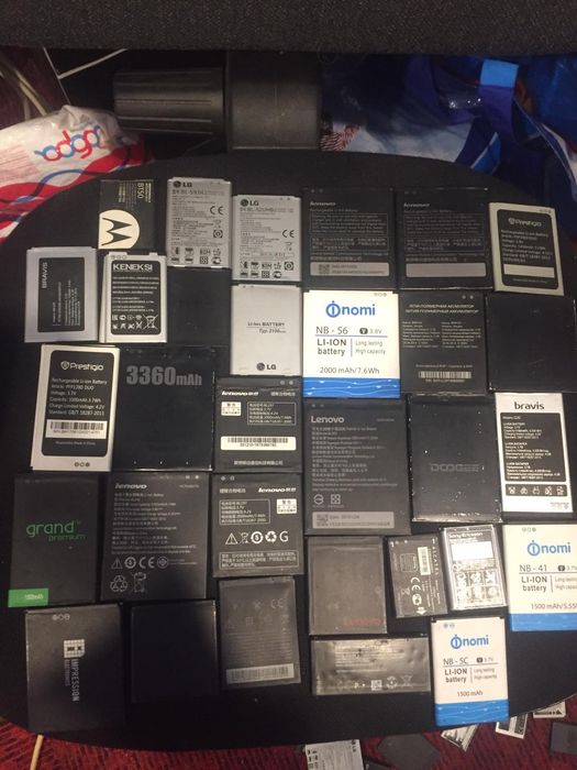 Батареї до телефонів