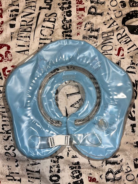 Круг для купания младенца коло купання