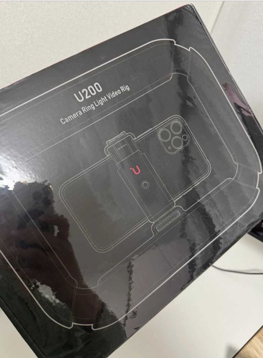 Ulanzi U200 кільцева лампа світло блогеру для телефону айфону лампа