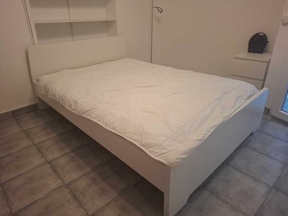 Cama de casal 140x200 com estrado ripado