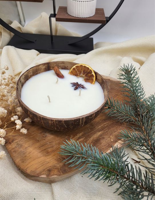 Świeca sojowa zapachowa w kokosie Ciasto pomarańczowe Prezent