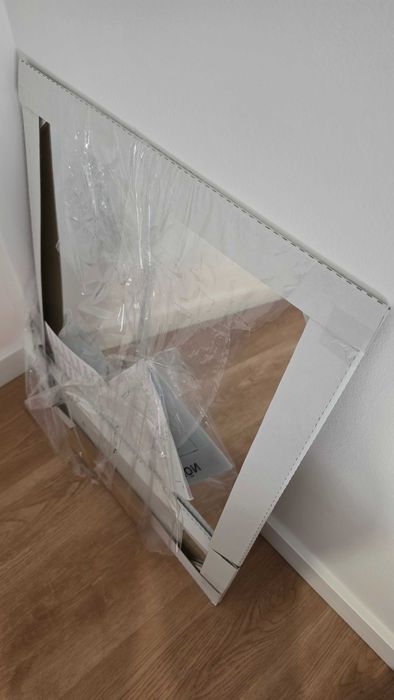 NOVO Espelho com Prateleira IKEA NYSJON