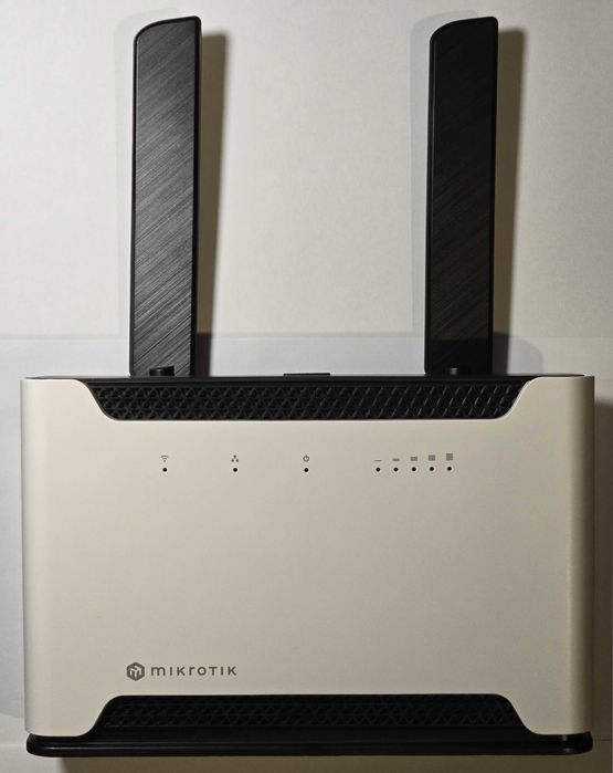 Беспроводной Wi-Fi/LTE-маршрутизатор MikroTik Chateau LTE18 ax