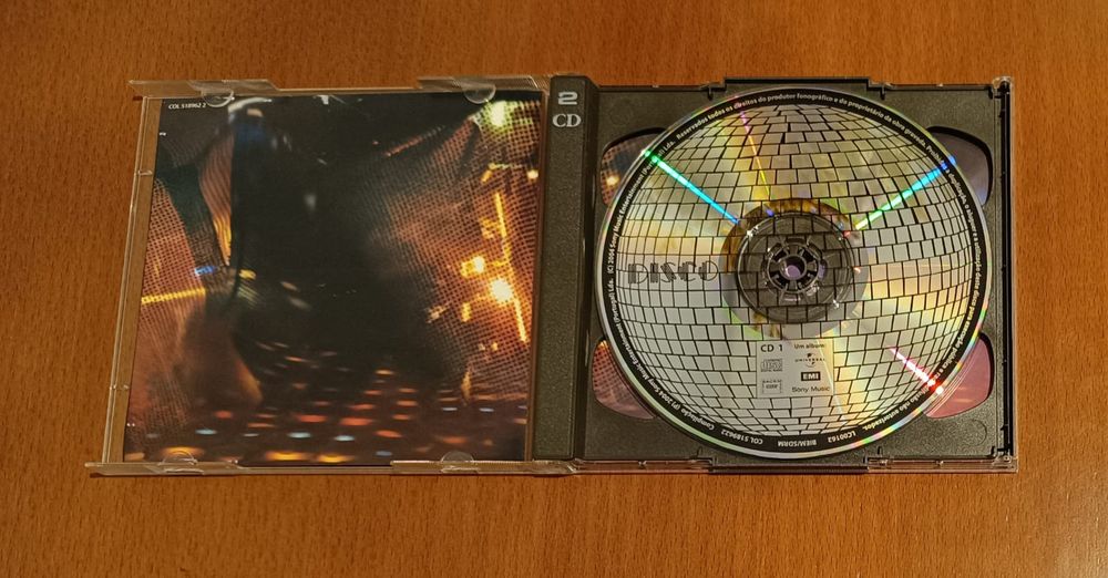 3 CDs de Disco Sound e Caetano Veloso.