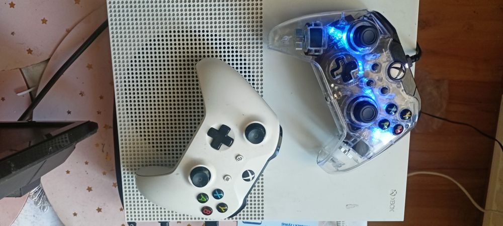 Xbox one s dwa pady