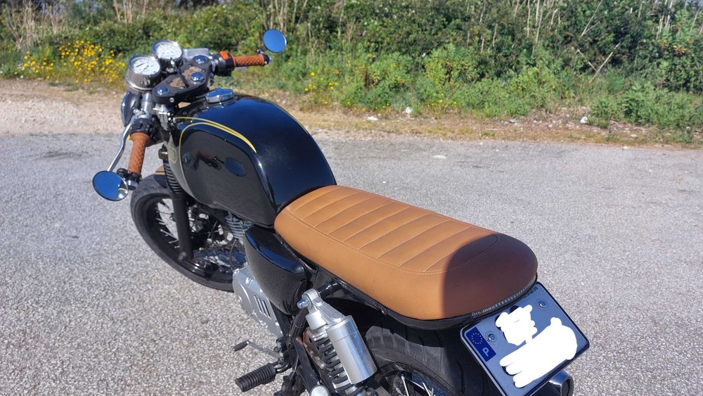Mash Black Seven "Cafe Racer" 125