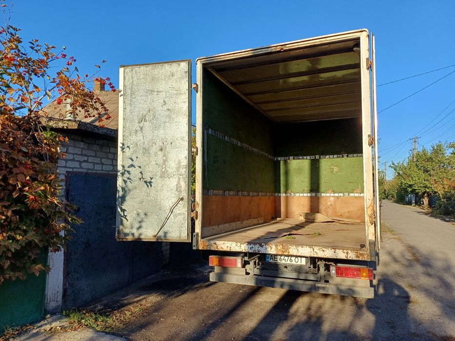 Продам Мерседес 508 - фургон 5+1