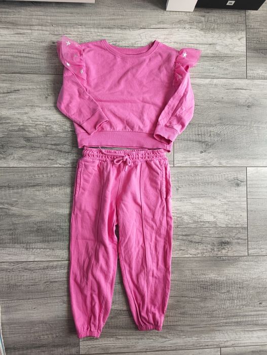 Różowy komplet dresowy dres Sinsay rozmiar 104