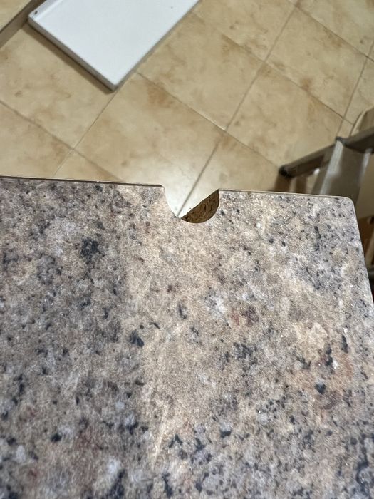 Стіл, столик невеликий