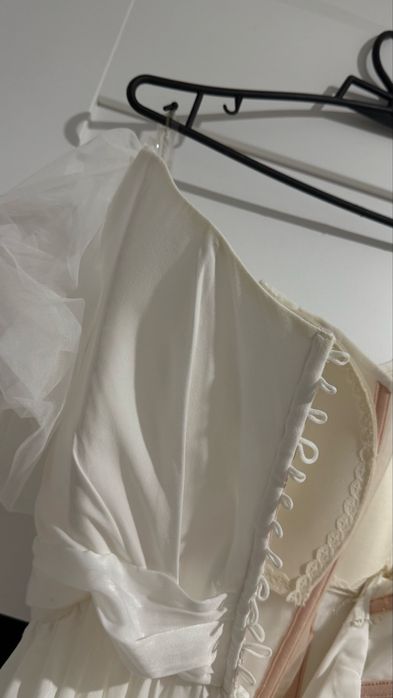 Suknia  ślubna rozkiar M/L